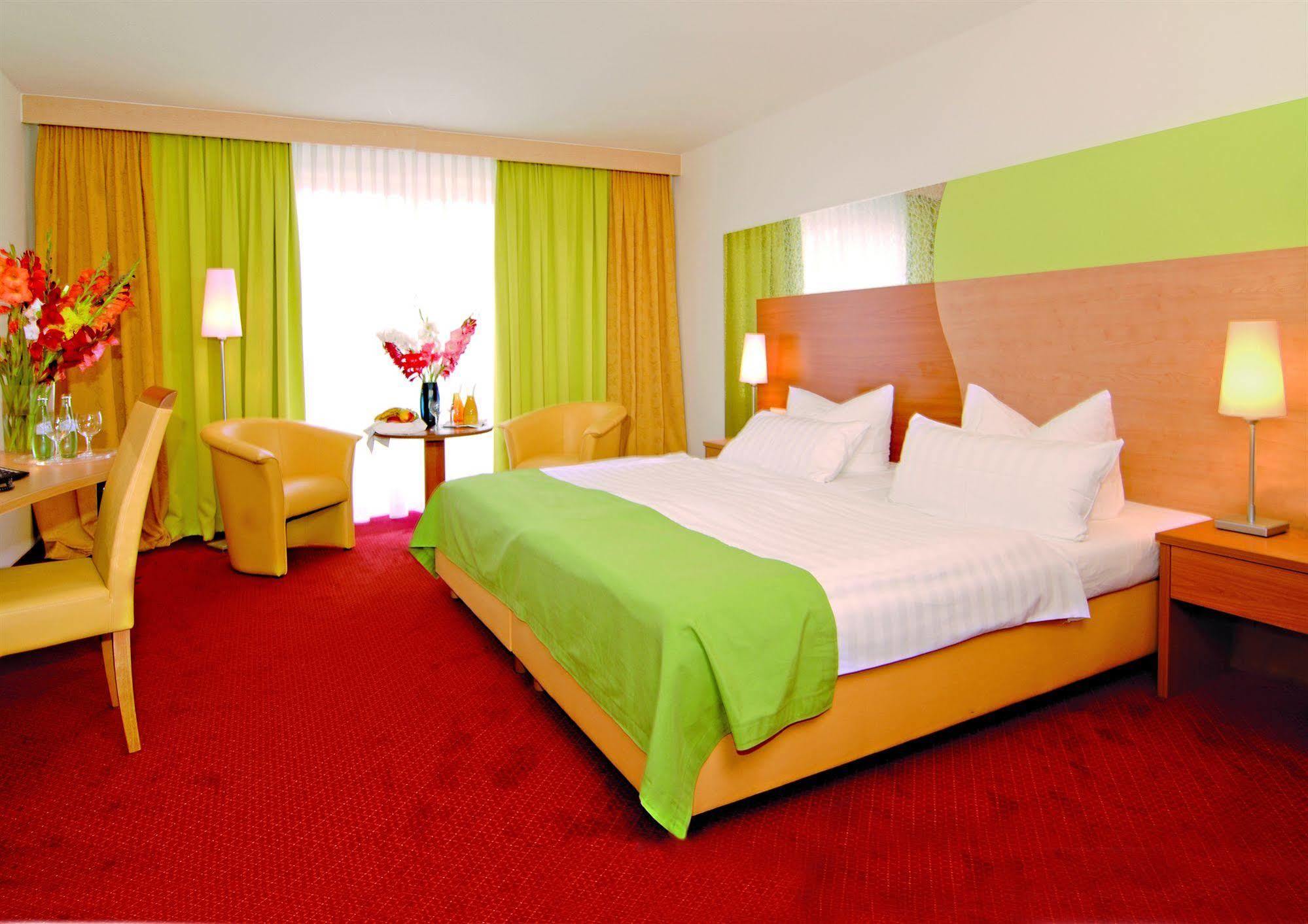 Central Boutique Hotel 바트메르겐하임 외부 사진
