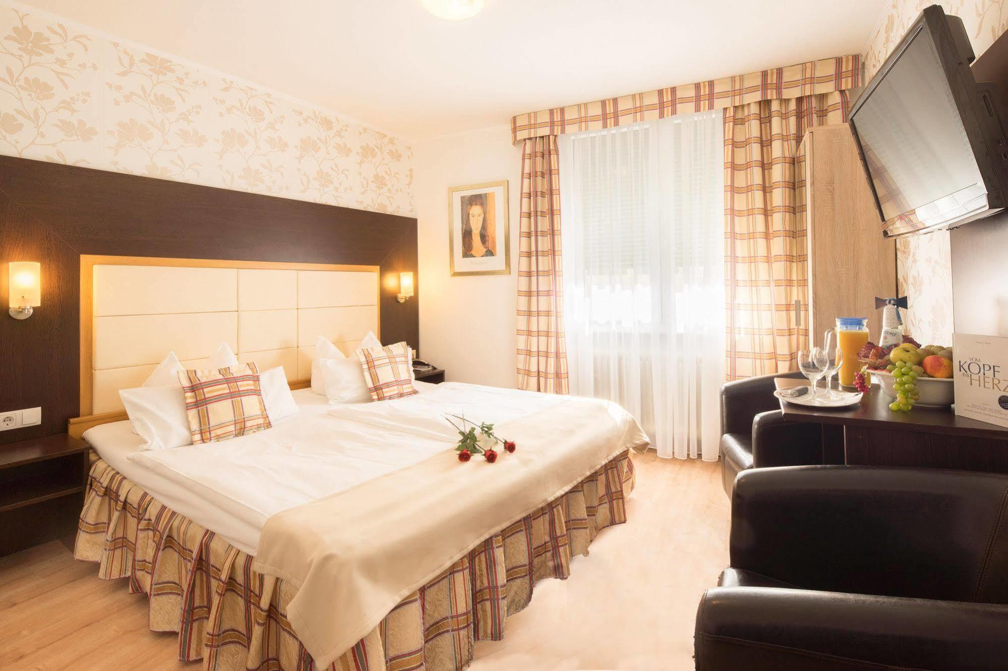 Central Boutique Hotel 바트메르겐하임 외부 사진